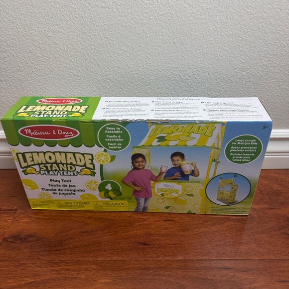 Melissa and Doug Lemonade Stand Play Tent